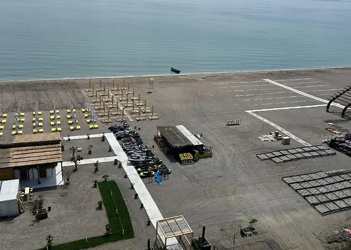 Sea On アパートホテル 4*