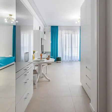 Aparthotel Sea On *